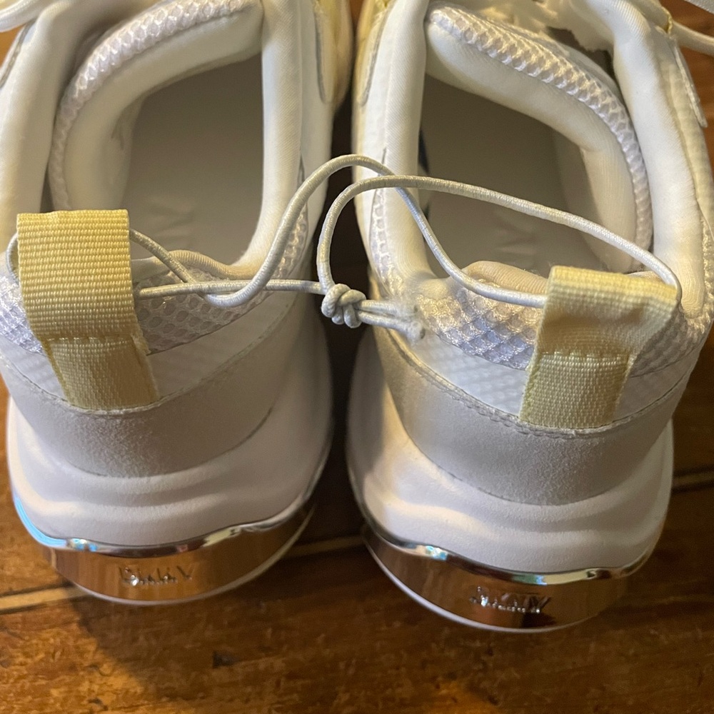 DKNY NWOT Juna Sneaker (Women) - - Picture 6 of 10